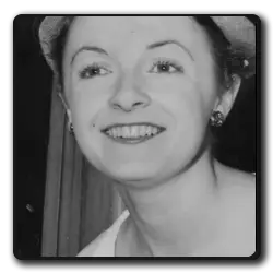 Mme Bates(downton-abbey_2010)