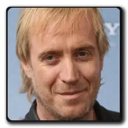 Toutes les infos sur Mycroft Holmes Mycroft Holmes(elementary_2012)