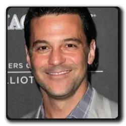 Toutes les infos sur Warren Clift Warren Clift(elementary_2012)
