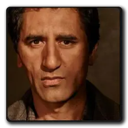 Travis Manawa(fear-the-walking-dead_2015)