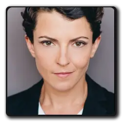 Amélia Earhart(future-man_2017)