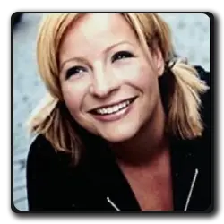 Maureen Skarsgaard(future-man_2017)