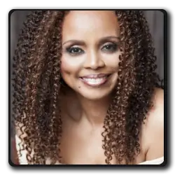 Toutes les infos sur Mme Riley Mme Riley(ghost-whisperer_2005)