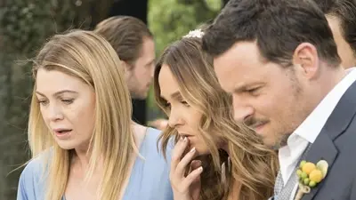 Consulter les informations sur l'épisode 3 mariages pour le prix d'un