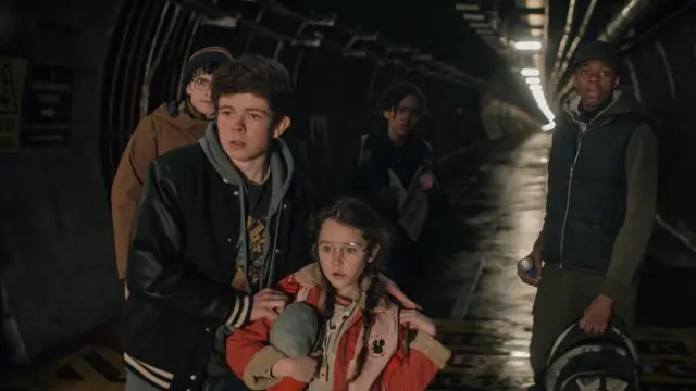 Consulter les informations sur l'épisode Le Tunnel Consulter les informations sur l'épisode Le Tunnel