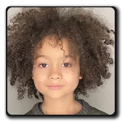 Simon, âgé De 4 Ans(la-chronique-des-bridgerton_2020)