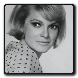 Leah Maitland(la-quatrieme-dimension_1955)