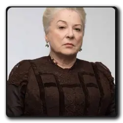Madame Huchon(le-bazar-de-la-charite_2019)