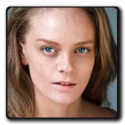 Roxanne(le-probleme-a-3-corps_2024)