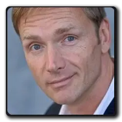 Toutes les infos sur Dr Griffith Dr Griffith(les-4400_2004)
