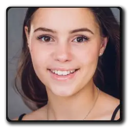 Amberle Vieille De Huit Ans(les-chroniques-de-shannara_2015)