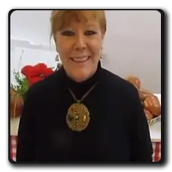 Eulalia De Pazos(les-demoiselles-du-telephone_2017)