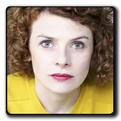 Gigi(les-petits-meurtres-d-agatha-christie_2006)