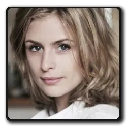 Hélène Schmit(les-petits-meurtres-d-agatha-christie_2006)
