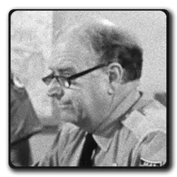 Dr Matthew Kramer(ma-sorciere-bien-aimee_1964)