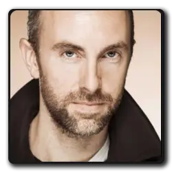 M. Humphries(miss-scarlet-detective-privee_2020)