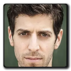 Jaune Gris(murderbot-journal-d-un-assasynth_2025)