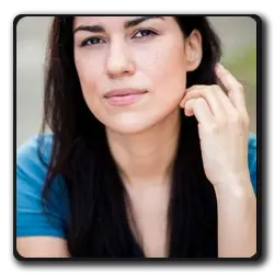 Lucia Rojas(sherlock-daughter_2025)