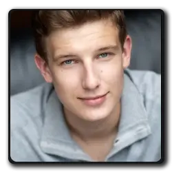 Toutes les infos sur Corey Wellnitz Corey Wellnitz(superman-lois_2021)