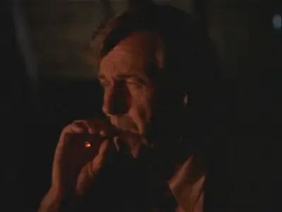 Consulter les informations sur l'épisode L'Homme à la cigarette