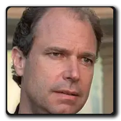 Toutes les infos sur Commandant Carver Commandant Carver(the-x-files_1993)