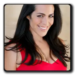 Abby Ortiz (voix)(tomb-raider-la-legende-de-lara-croft_2024)
