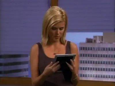 Consulter les informations sur l'&eacute;pisode Finch drague Amy