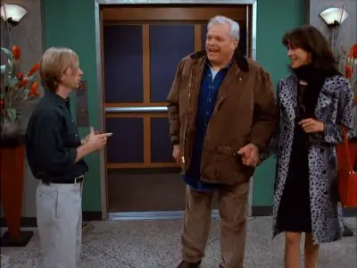 Consulter les informations sur l'&eacute;pisode Nina tombe Red (1)