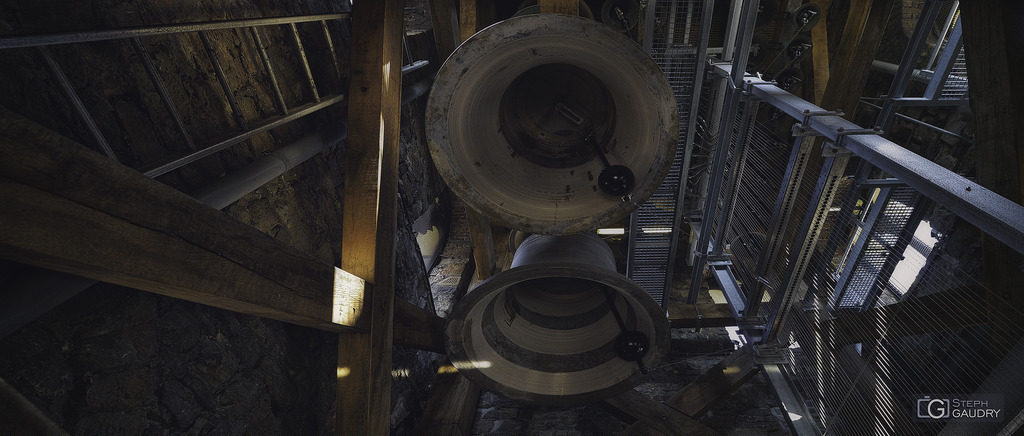 Carillon de la collégiale Saint-Barthélemy