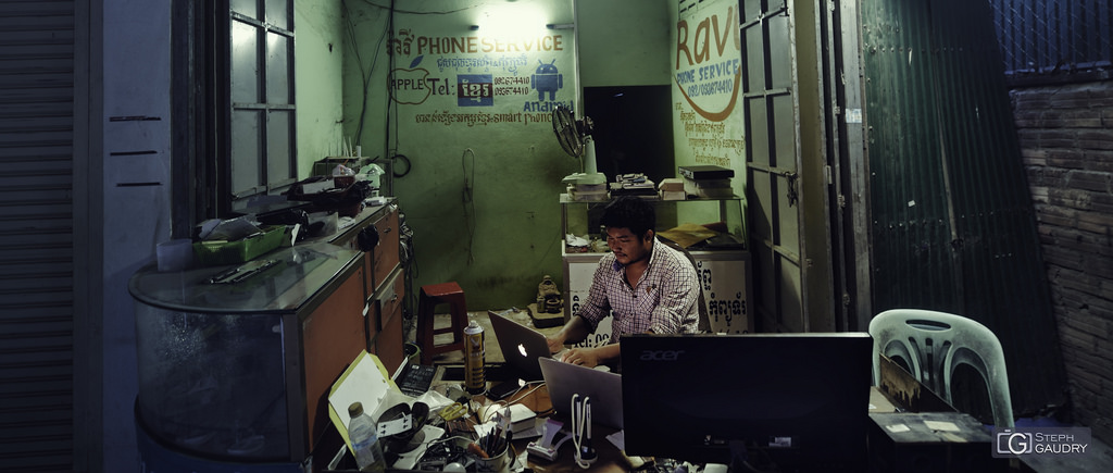 សេវាកម្មទូរស័ព្ទ Phone service (KHM) សេវាកម្មទូរស័ព្ទ Phone service (KHM)