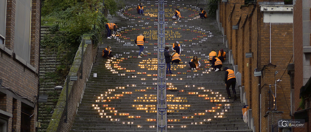 La montagne de Bueren illuminée pour la nocturne des coteaux 2017 - Liège