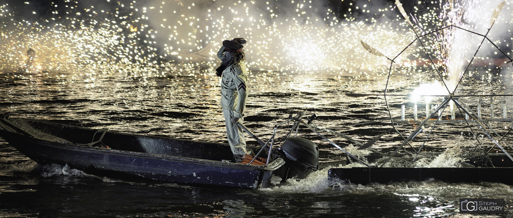 Le salut du canonier - Metamorphoses - Les fous du bassin Le salut du canonier - Metamorphoses - Les fous du bassin
