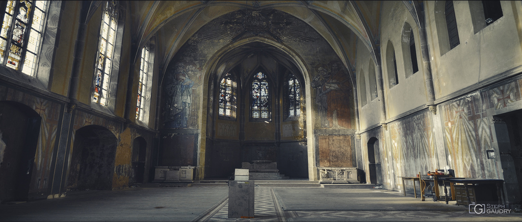 St. Josefsheims - une église teutonne St. Josefsheims - cinemascope