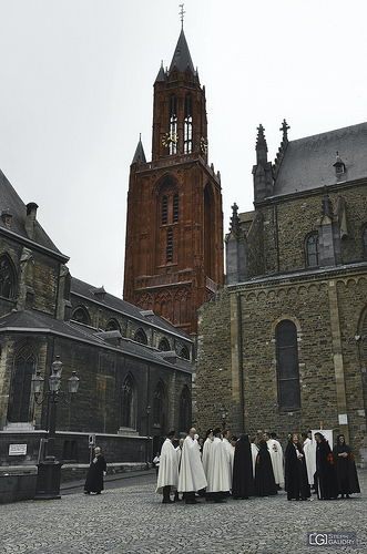 Préparation de la procession