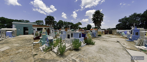 Cimetière de Muna (Yucatan - MEX) - illusion d'optique