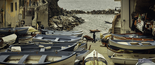 Il porto di Riomaggiore mantiene un certo fascino