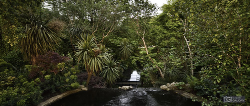 Serpentine Waterfall (Hyde Park)