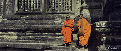 Bouddhistes dans les anciens temples au Cambodge