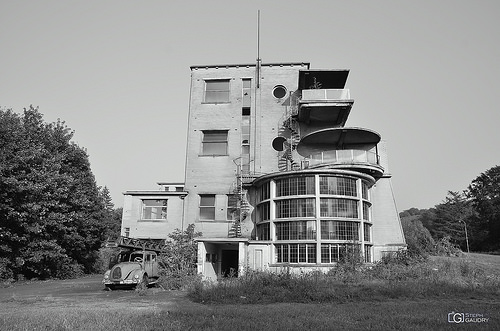 Sanatorium et camion de pompiers