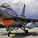 Thumb F-16 Fighting Falcon + C130 - KDC10