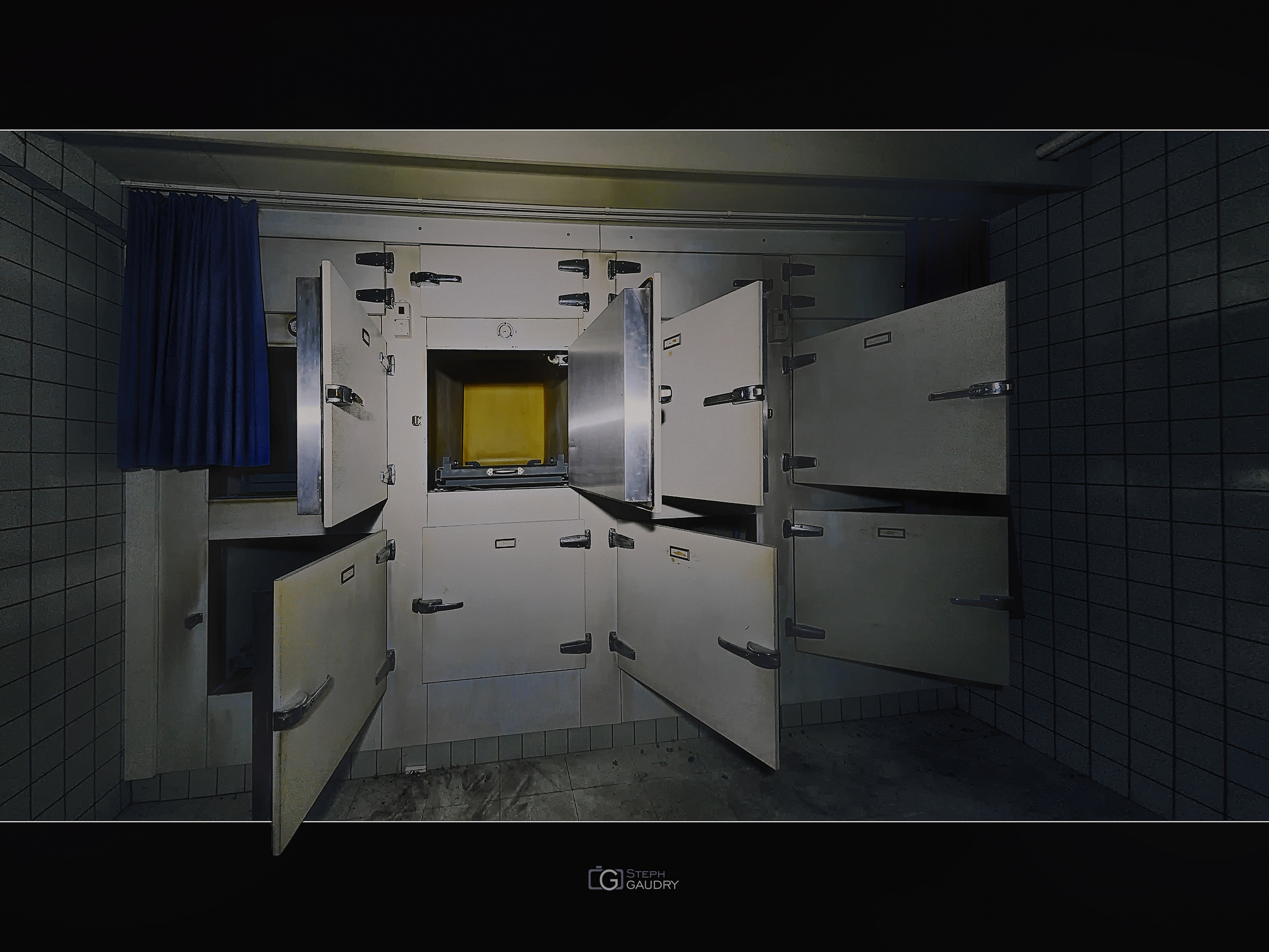 La morgue [Click to start slideshow]