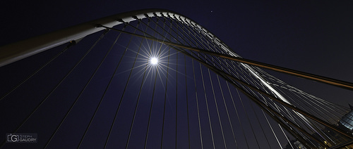 Suspended bridge