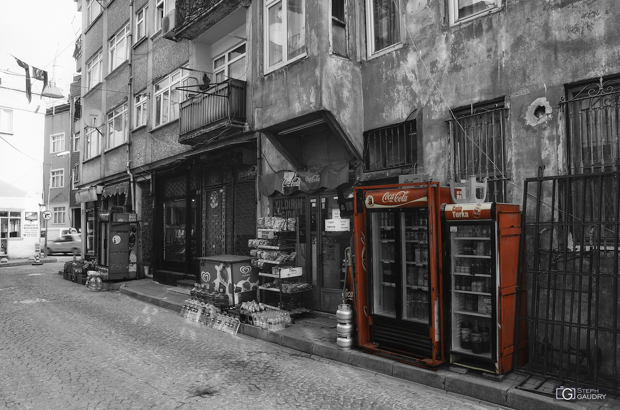 Istanbul, Cola Turka - selective colors [Klik om de diavoorstelling te starten]