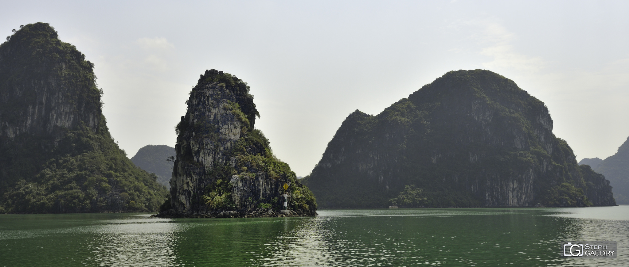 Baie d'Ha Long - 2018_04_18_134819 [Klicken Sie hier, um die Diashow zu starten]