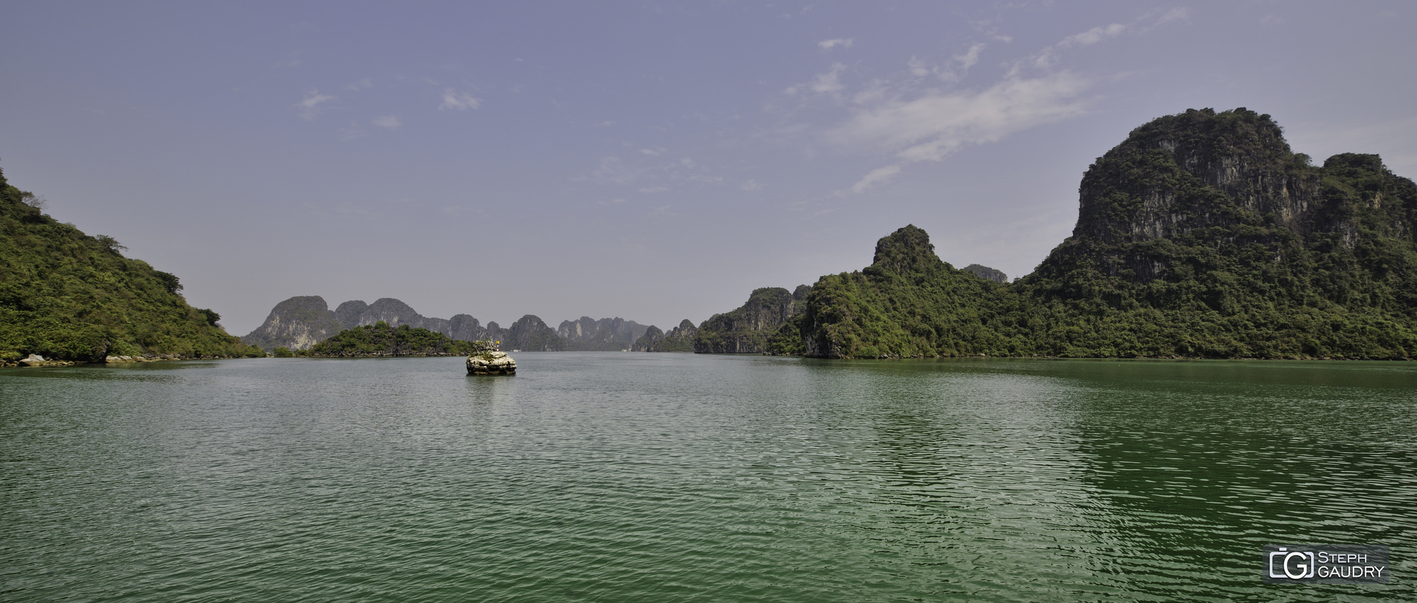 Baie d'Ha Long - 2018_04_18_134941 [Klicken Sie hier, um die Diashow zu starten]