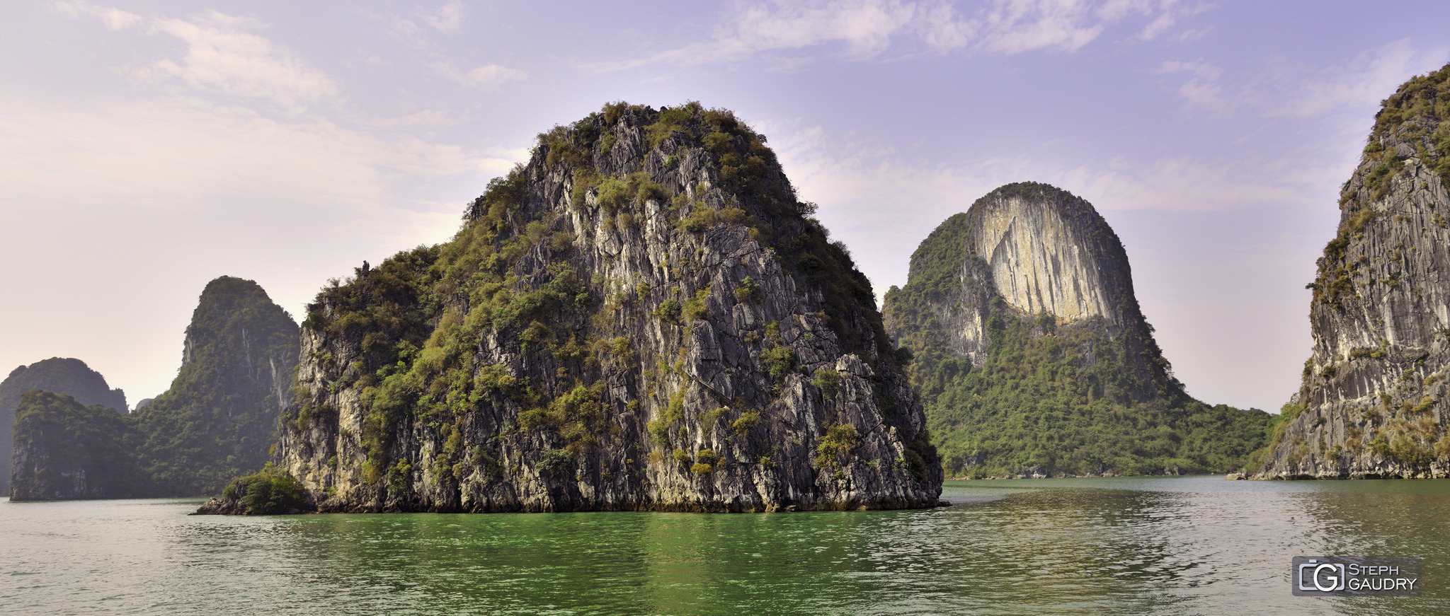 Baie d'Ha Long - 2018_04_18_145452 [Klik om de diavoorstelling te starten]