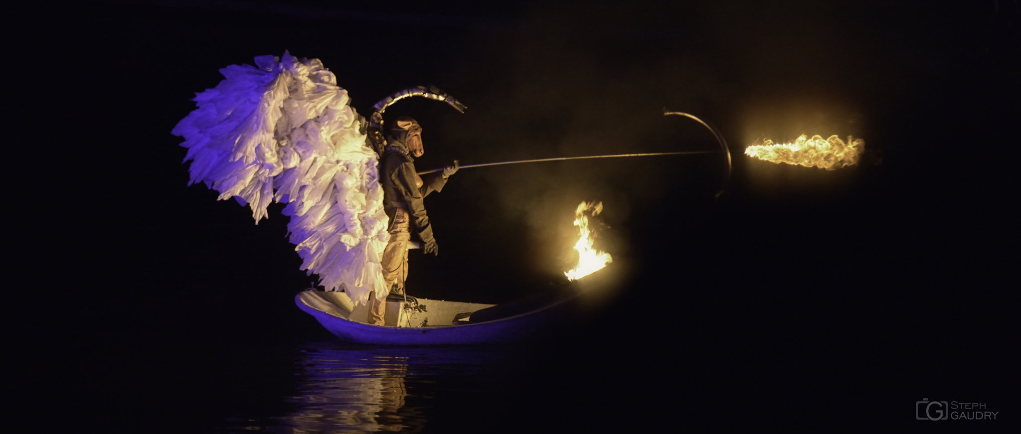 Un ange de feu  - Metamorphoses - Les fous du bassin