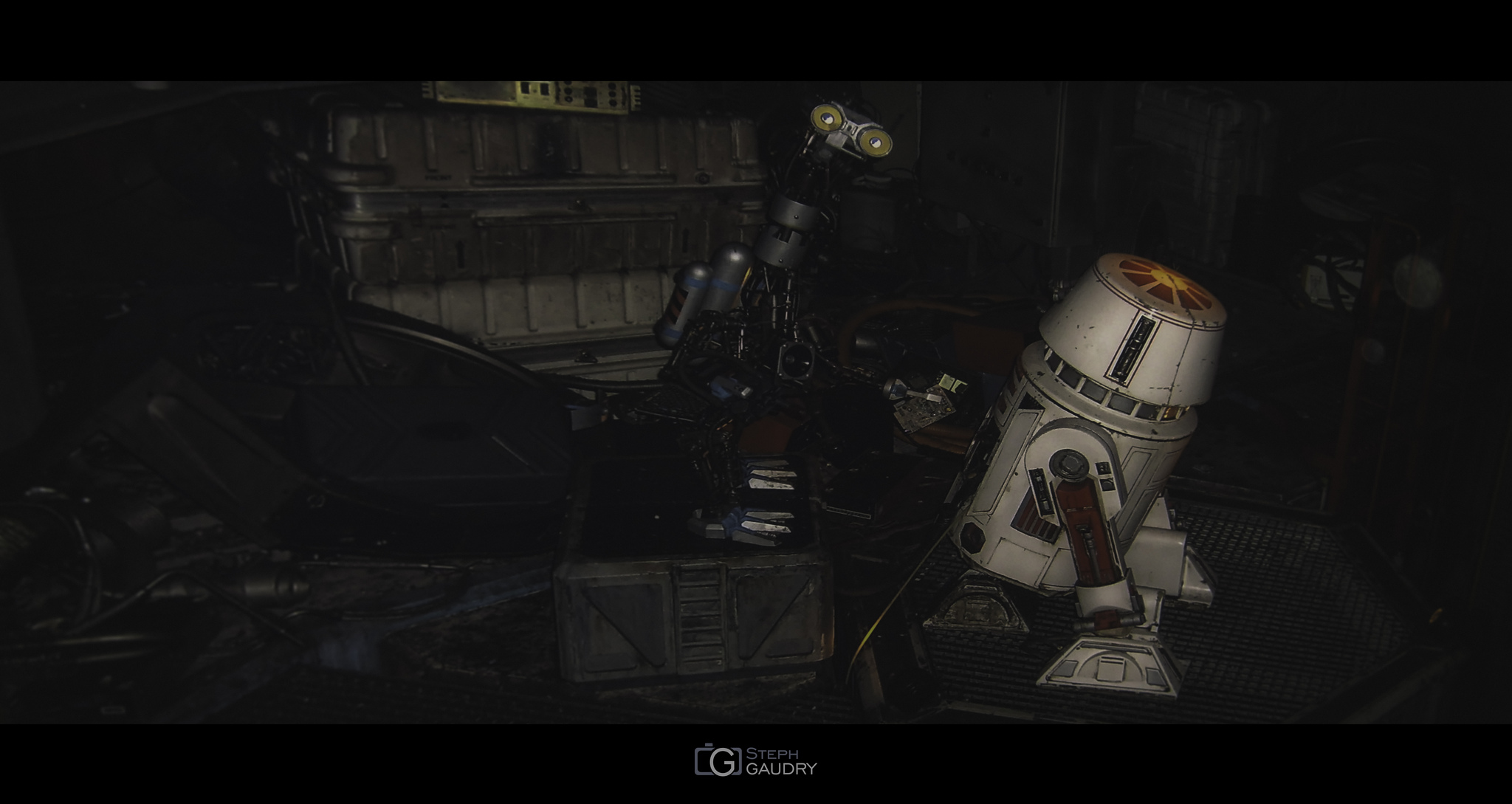Droïde réparateur G2 et droïde astronavigateur R5 [Click to start slideshow]