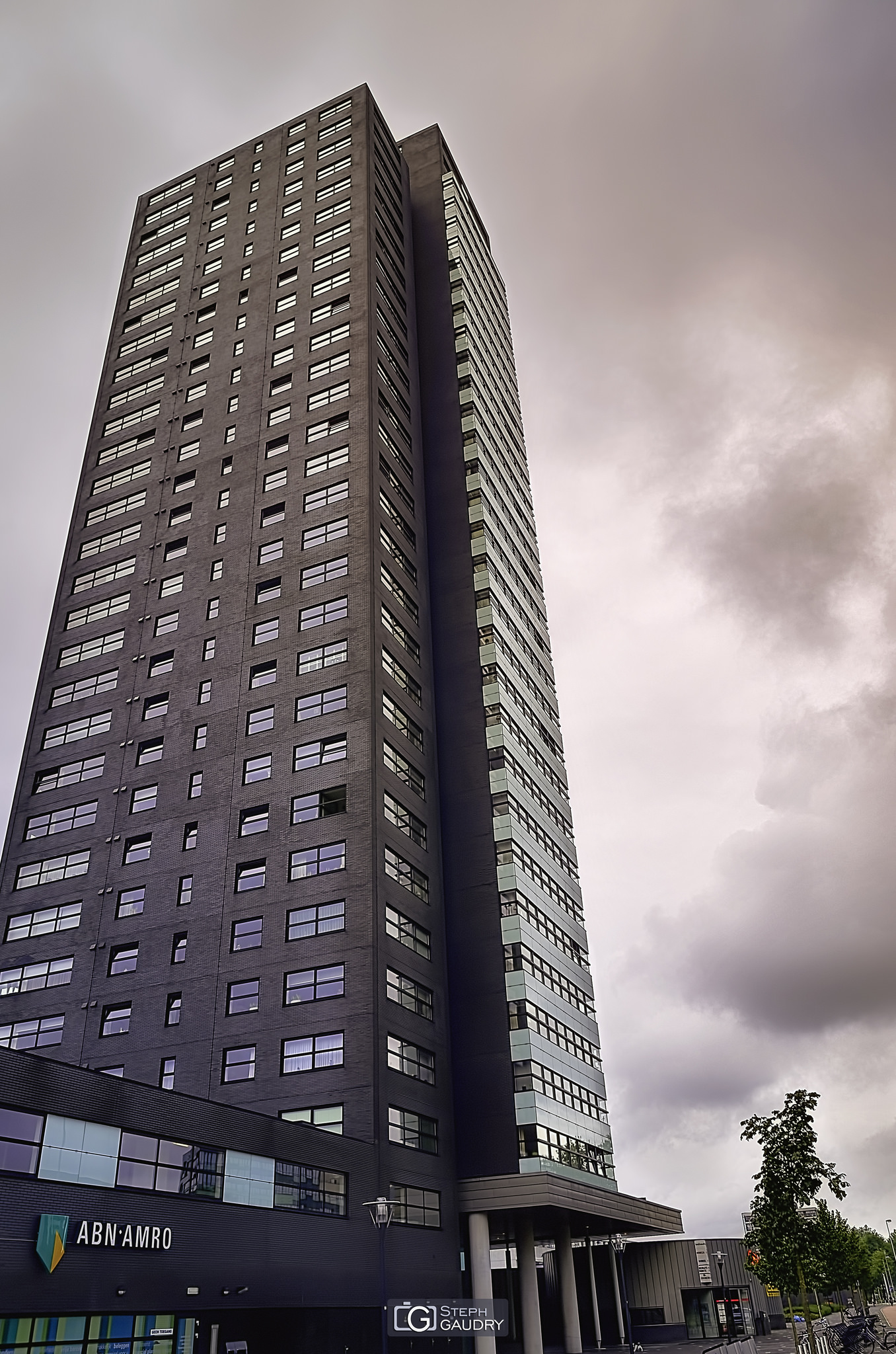 Eindhoven / ABN-AMRO toren - HDR