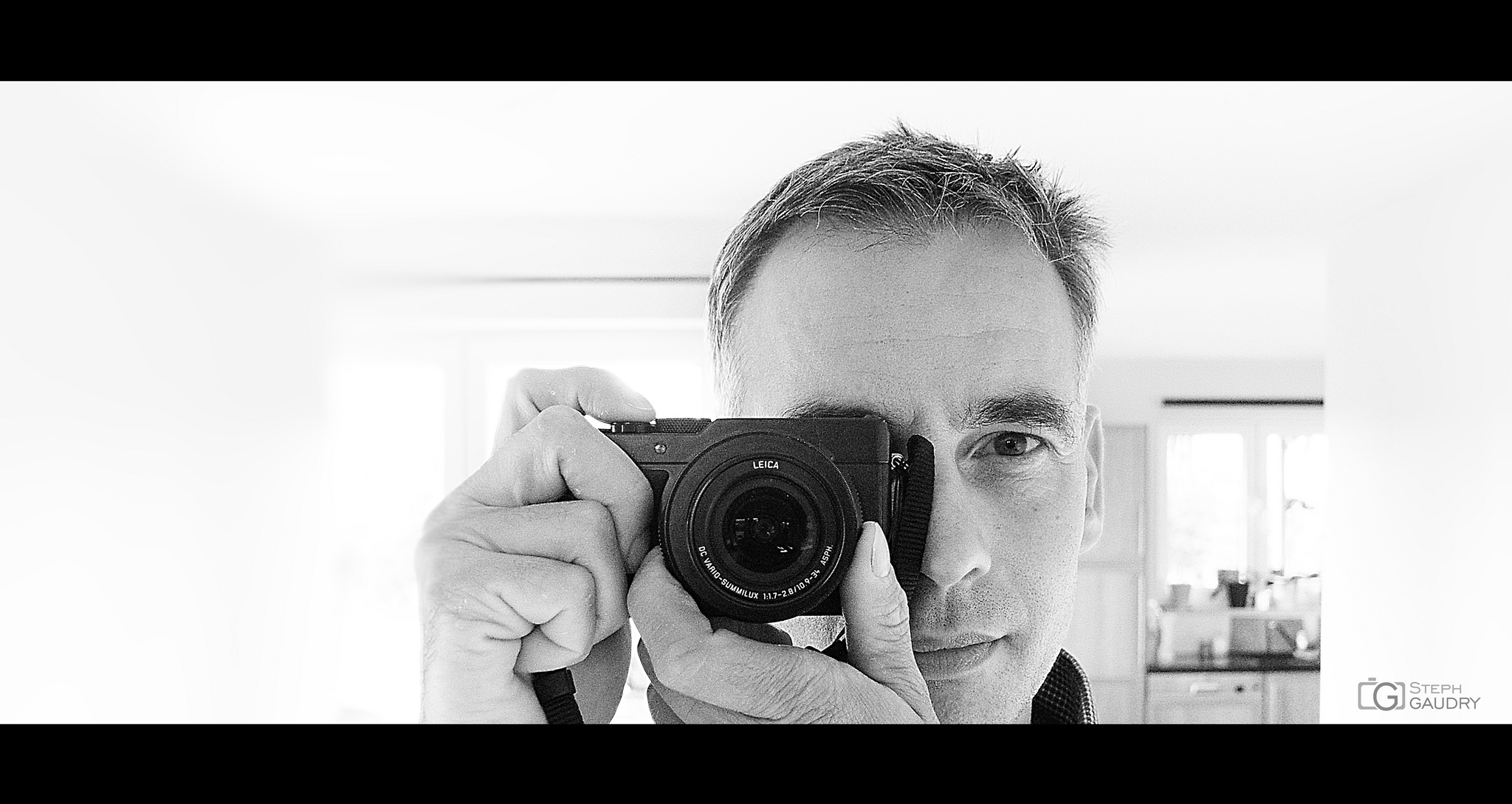 Autoportrait Lumix objectif Leica Summilux 1:1.7 24-70